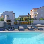 Apartman Viaadria