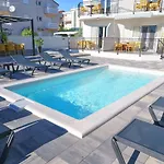 Apartment Viaadria *