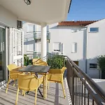 Apartment Viaadria *
