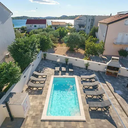 Viaadria Apartamento Srima