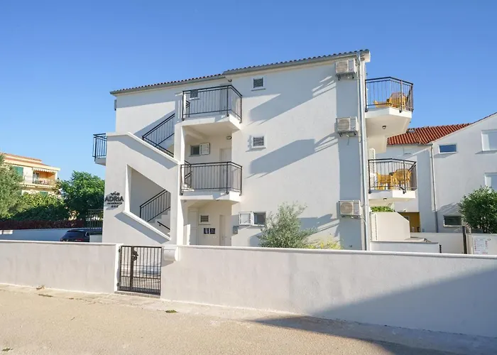 Viaadria Appartement *